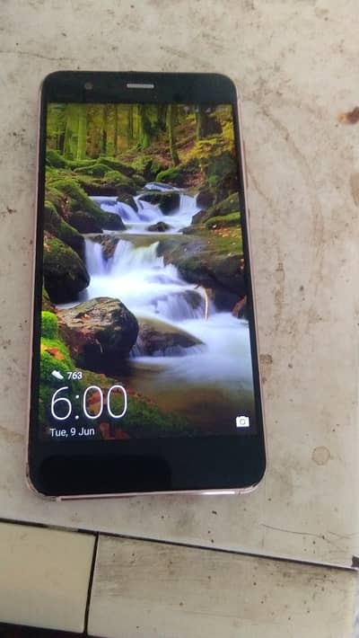 Condition 10/10 2 sim 4gb ram