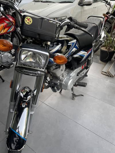 Honda CG 125, Model 2025 | 9000 km Driven | 10/10 Condition