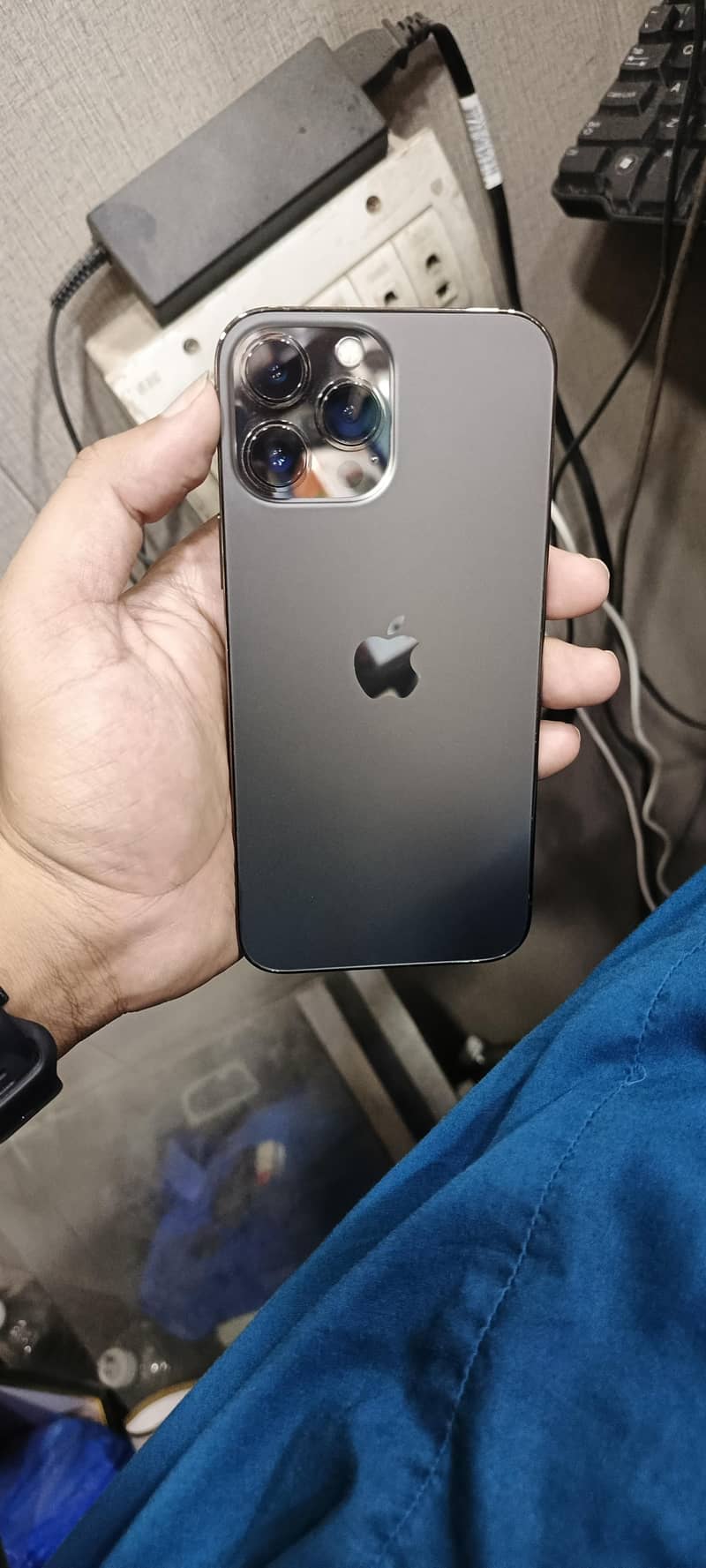 13 pro max 1