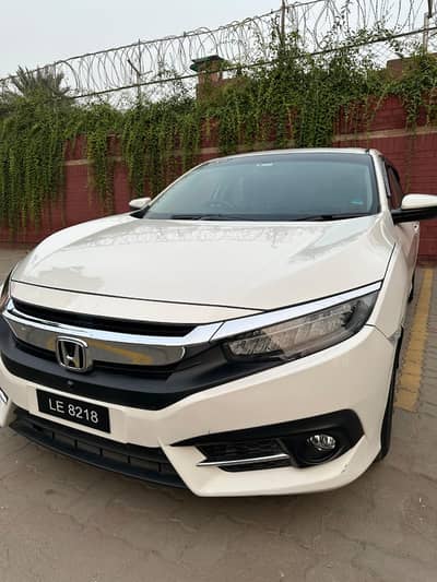 Honda Civic Oriel 1.8 i-VTEC CVT 2020