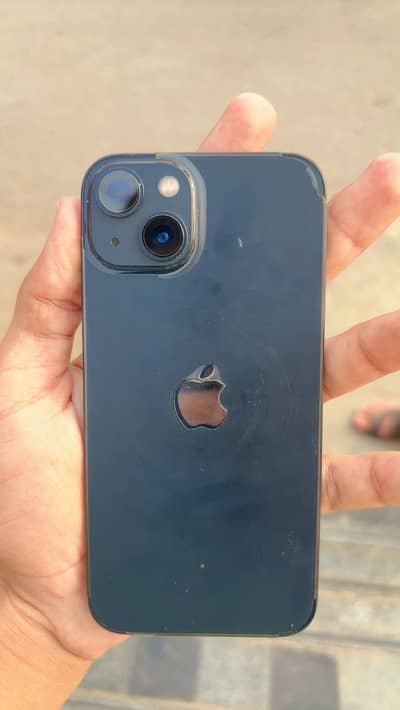Apple iPhone 13