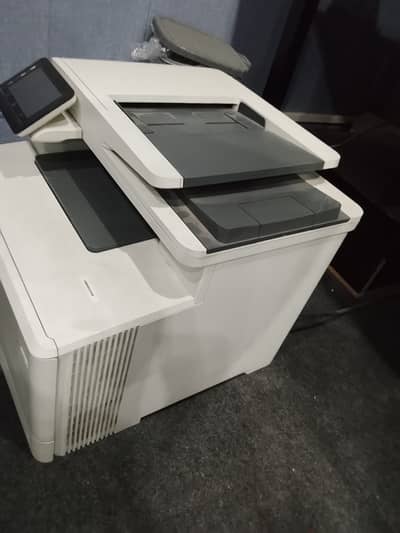 HP Color LaserJet Pro MFP M477fdn