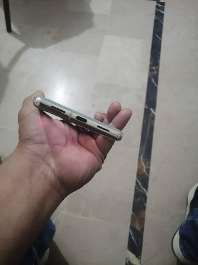 Google Pixel 7 Pro 6