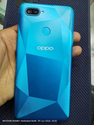OPPO A12