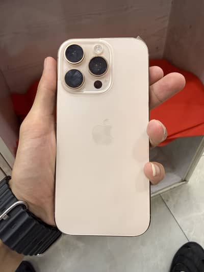 Apple iPhone 16 Pro jv