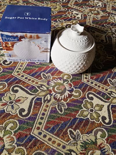 sugar pot