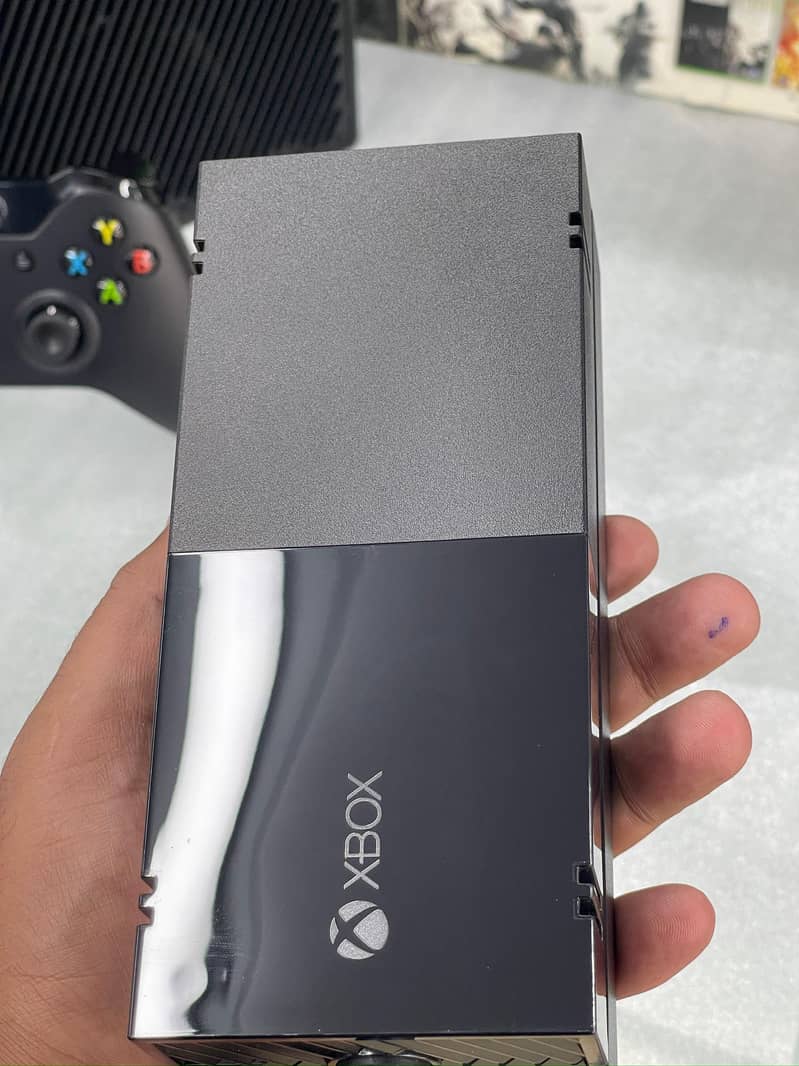 X Box One 5
