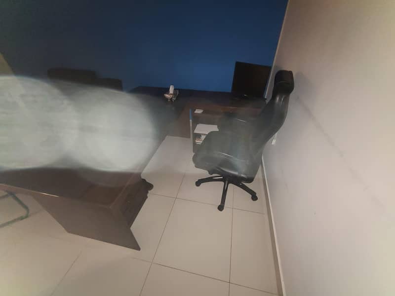 Executive chair 0