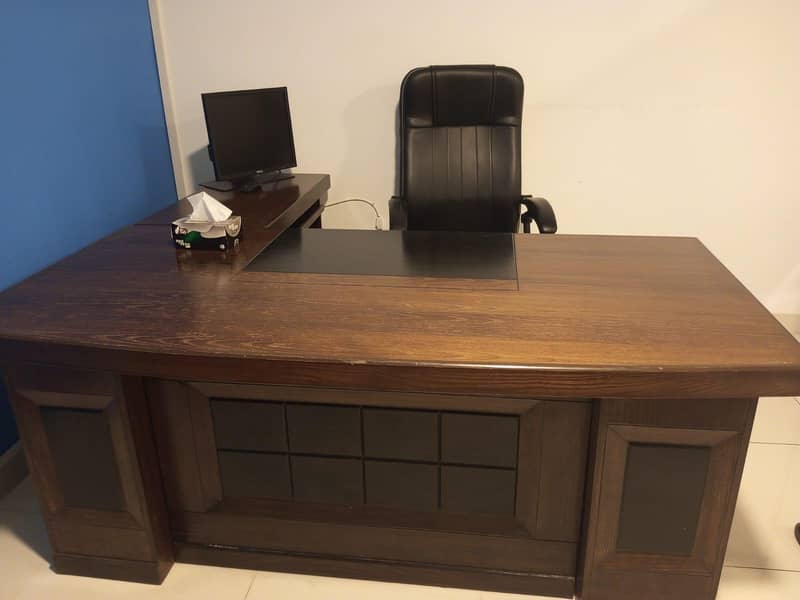 Executive chair 1