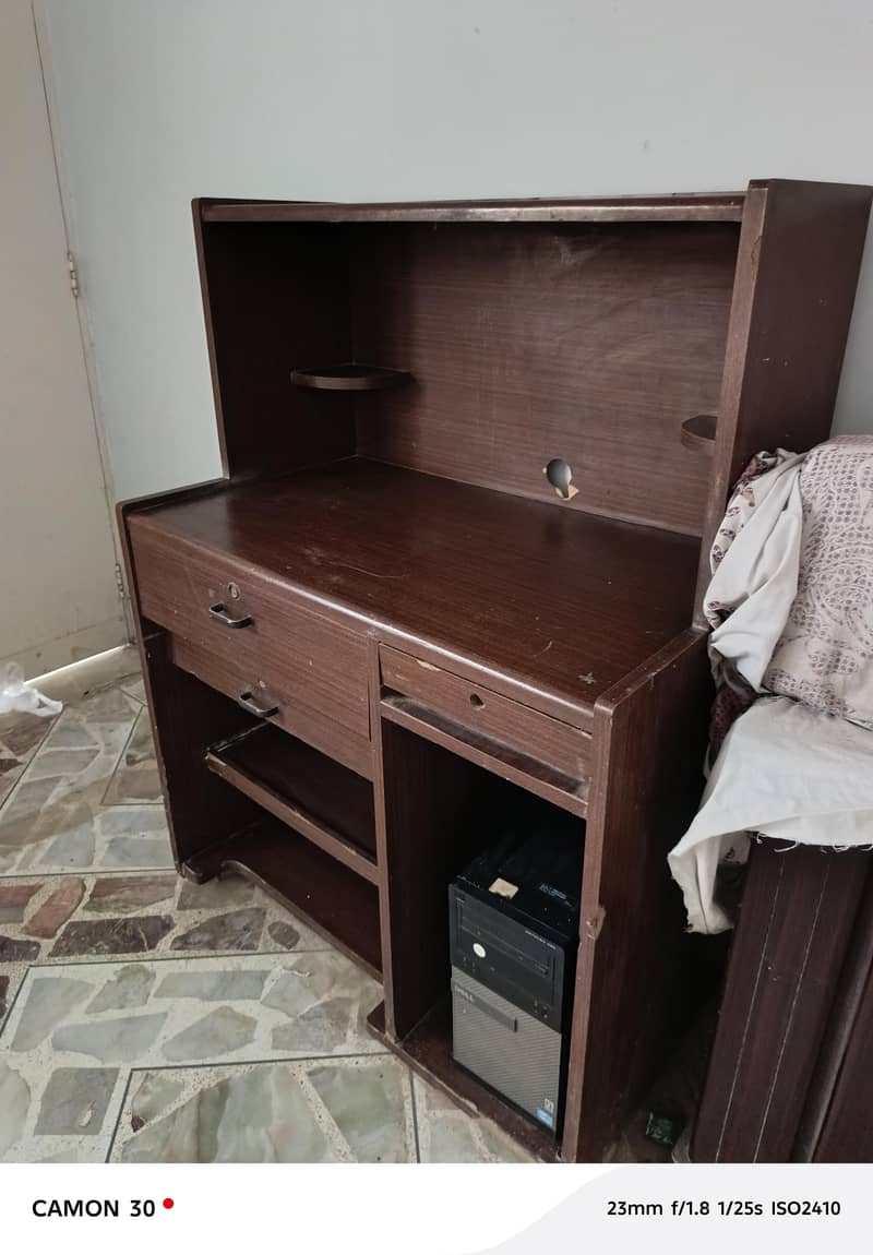computer & Study table 1