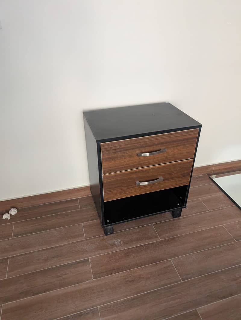 Bed with Side Table 2