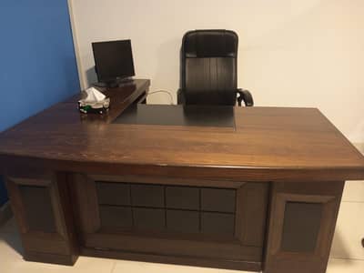 Office Executive table