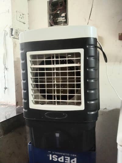 mini air colar 15 20 din use howa hai  bhr acha cal Raha hai