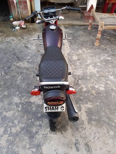 Honda 125for sale location gujrat kunjah contact 03486140788