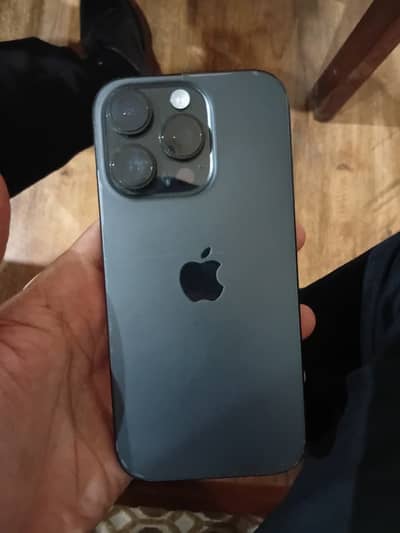 Apple iPhone 16 Pro Factory Unlocked