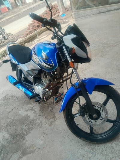 Honda CB 125F 2019 Blue _ Excellent Condition
