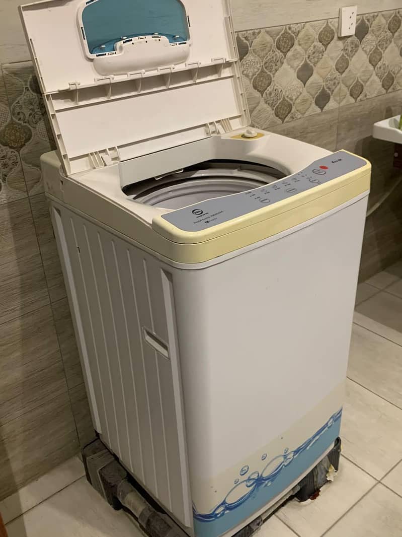 Automatic Washing Machine plus Dryer 1
