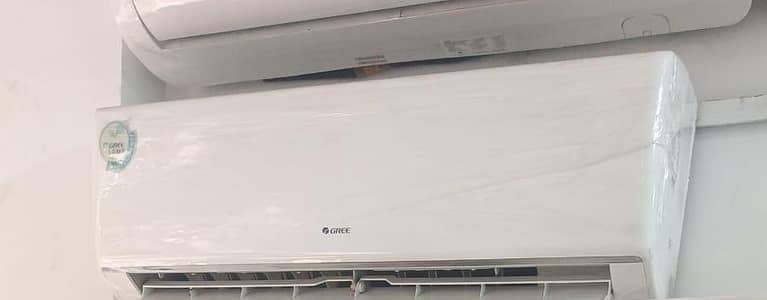 Gree 1 tone split ac like new