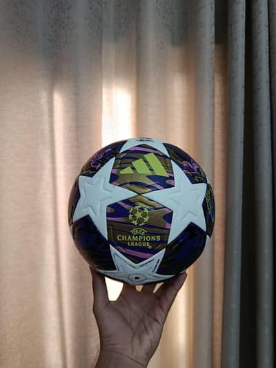 Football Budapest 26 UCL final Match Ball