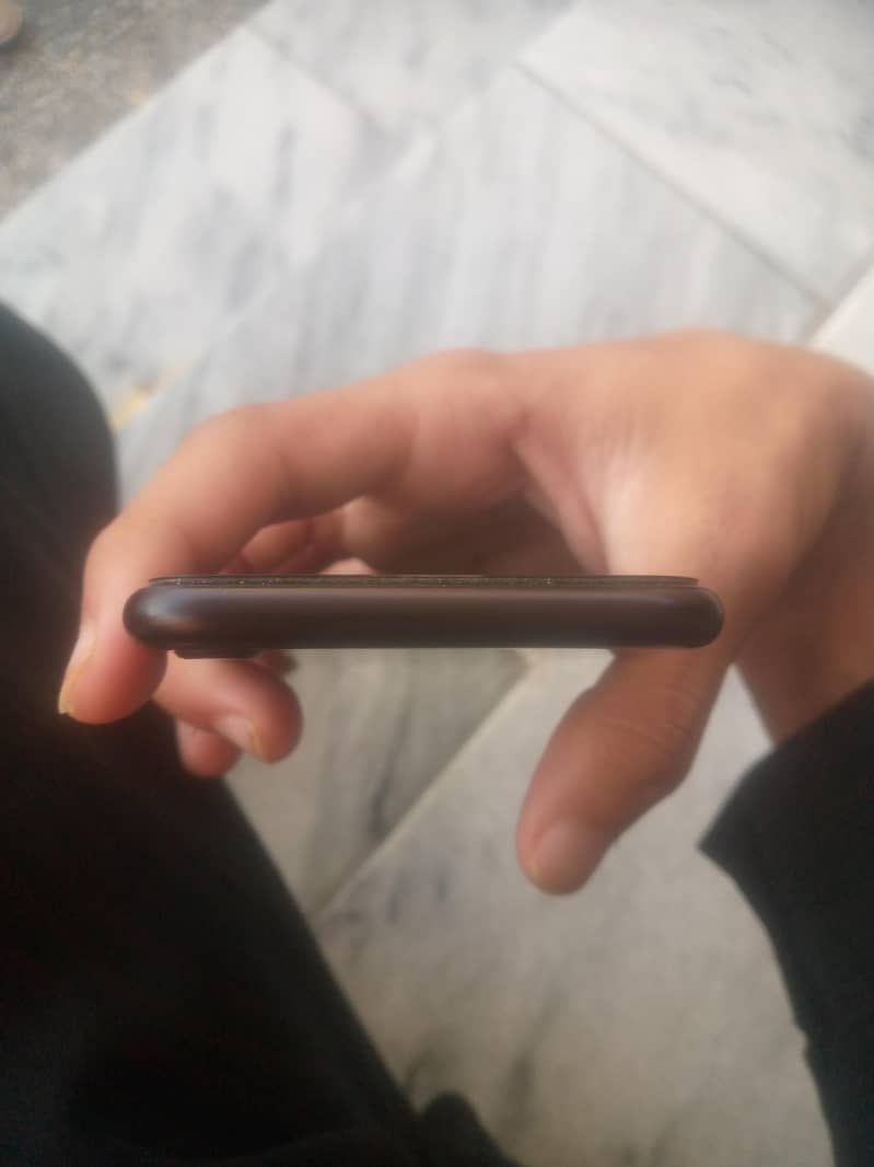 Apple iPhone SE 3