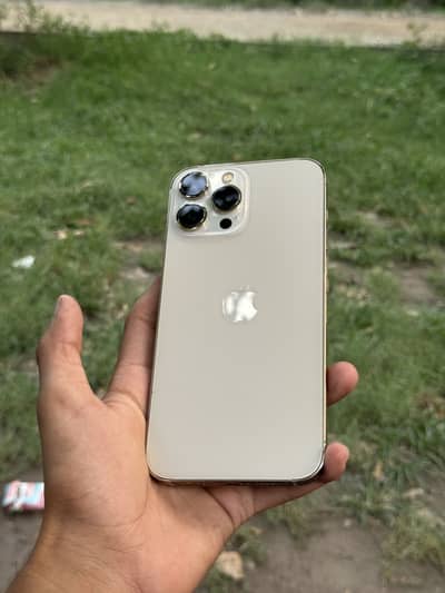 iPhone 13 Pro Max 10/10 128gb jv mint condition