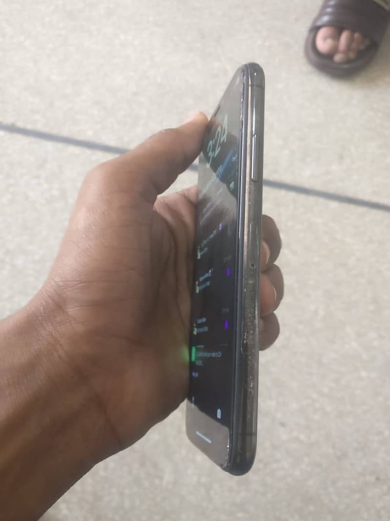 Apple iPhone X 2