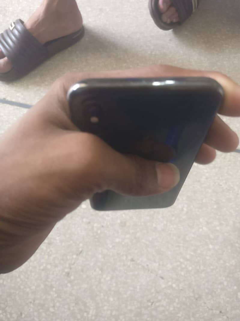 Apple iPhone X 3