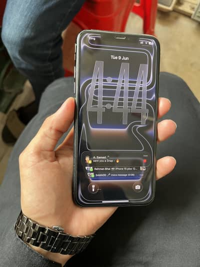 IPhone 11 pro max (dual sim pta approved)