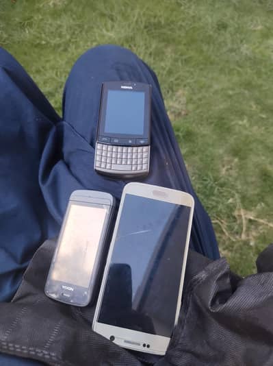 Samsung Mobile J4 Core
