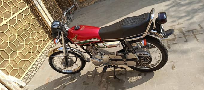 honda 125 self start new condition