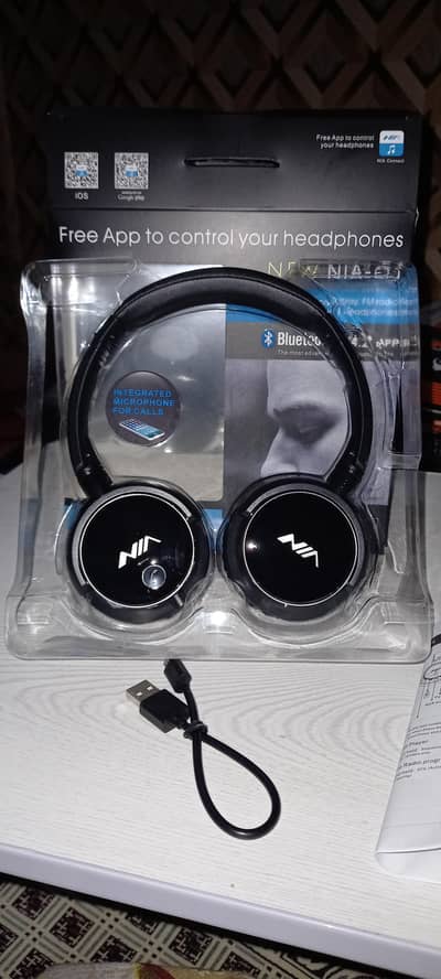 Nia Q1 bluetooth wireless headphone