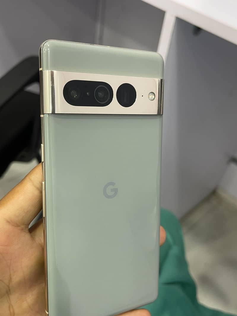 Google Pixel 7 Pro 2