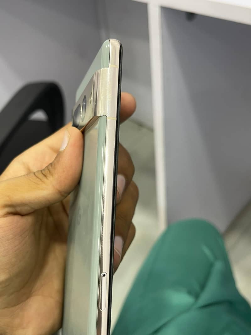 Google Pixel 7 Pro 4