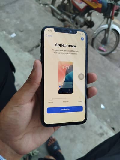 Apple iPhone X icloud locked 10 by 10 condition