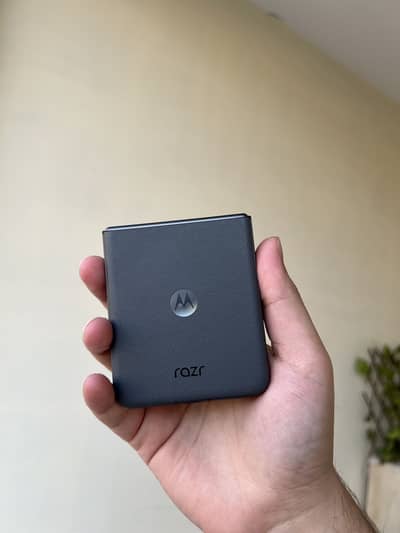 Motorola Razr 2024 (PTA Approved)