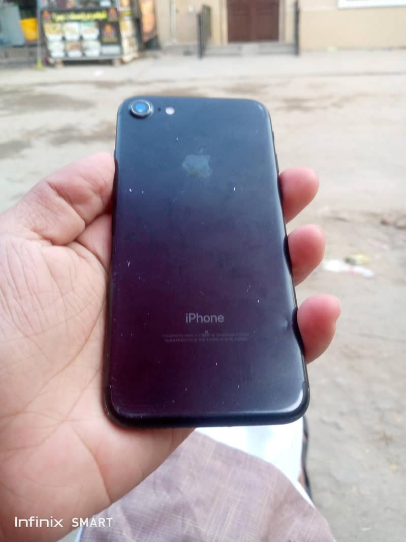 Apple iPhone 7 5