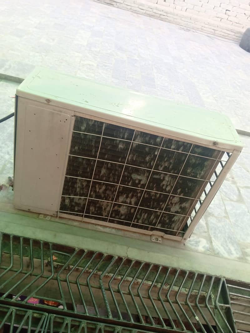 split Ac 3