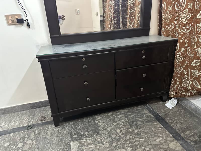 Dressing table 1