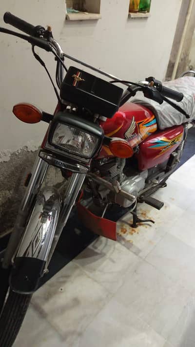Honda CG 125 brand new condition  urgent sell hai