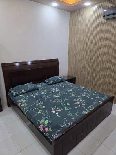 Slightly Used Complete Bed set for sale !!