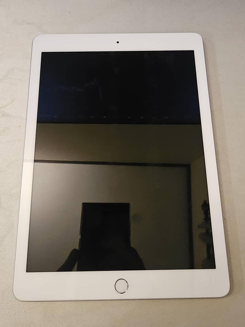 Apple 6th generation 1