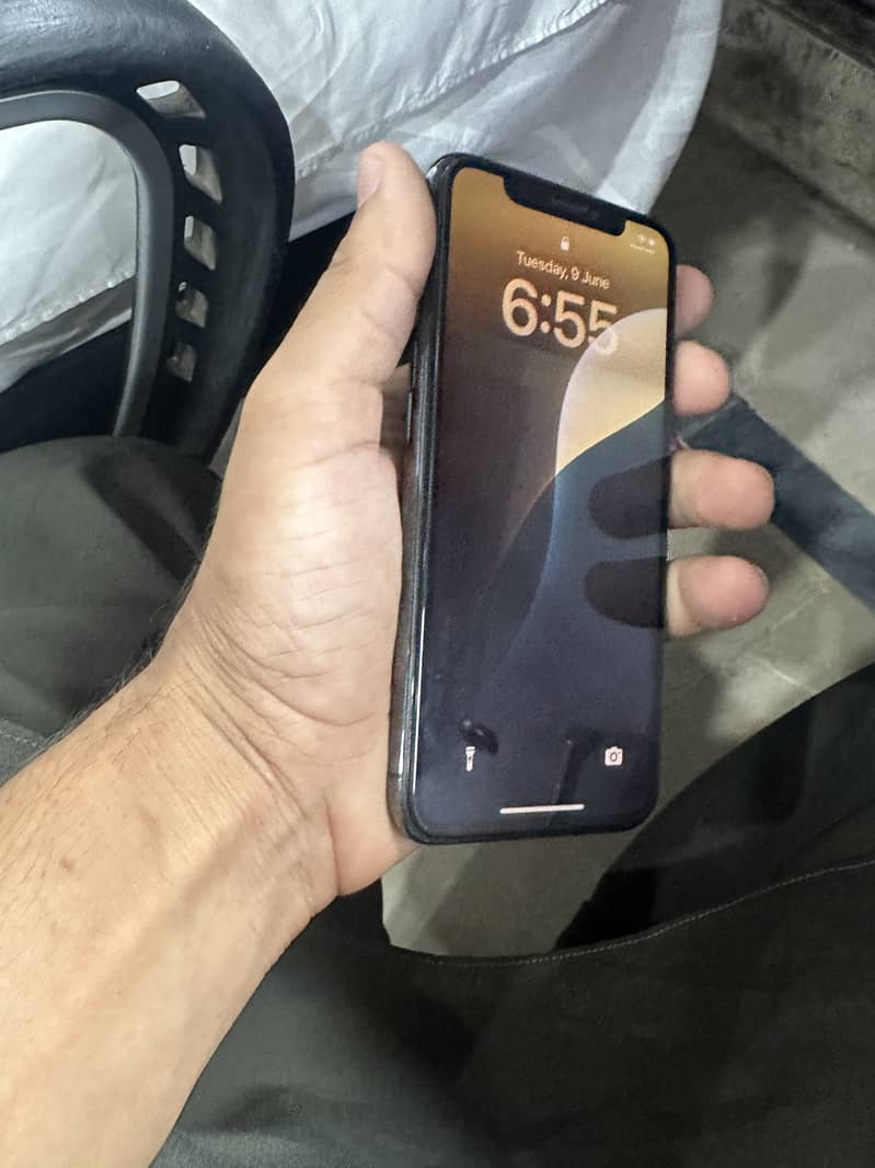 IPhone XS 4