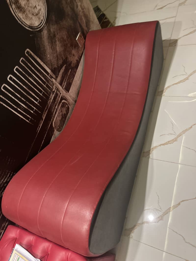 Relaxing sofa 1