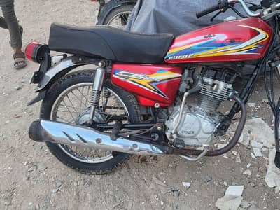 Unique 125 2014