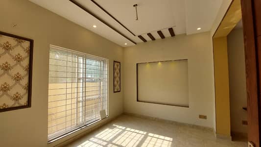 5 MARLA HOUSE FOR RENT IN BAHRIA orchard