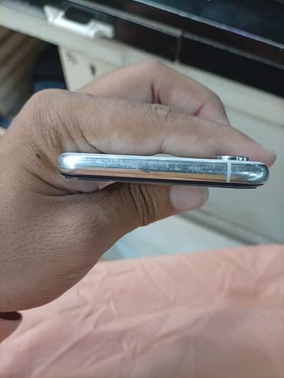 Apple iPhone XS  64 GB All ok battery halt 73%