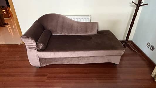 Slightly used home furnitures