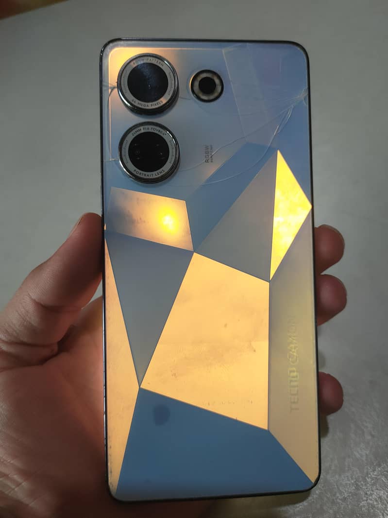 camon 20 1