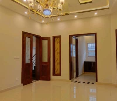 5 Marla House For Rent In Bahria Town Lahore - Sector E