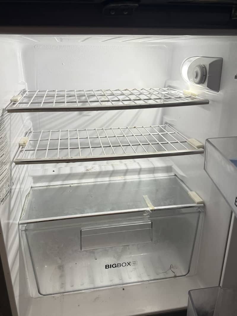 Refrigerator 1